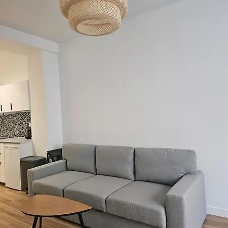 Апартаменты Chic Montmartre