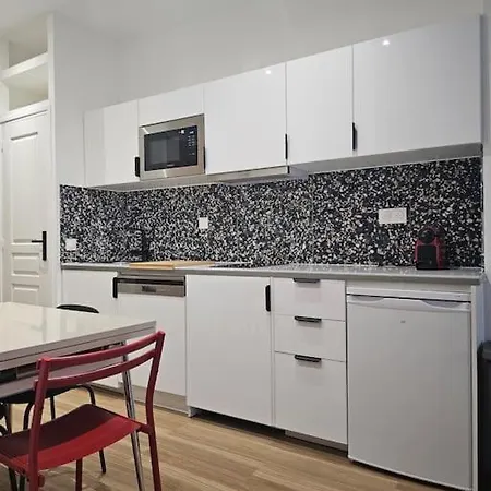 Апартаменты Chic Montmartre *